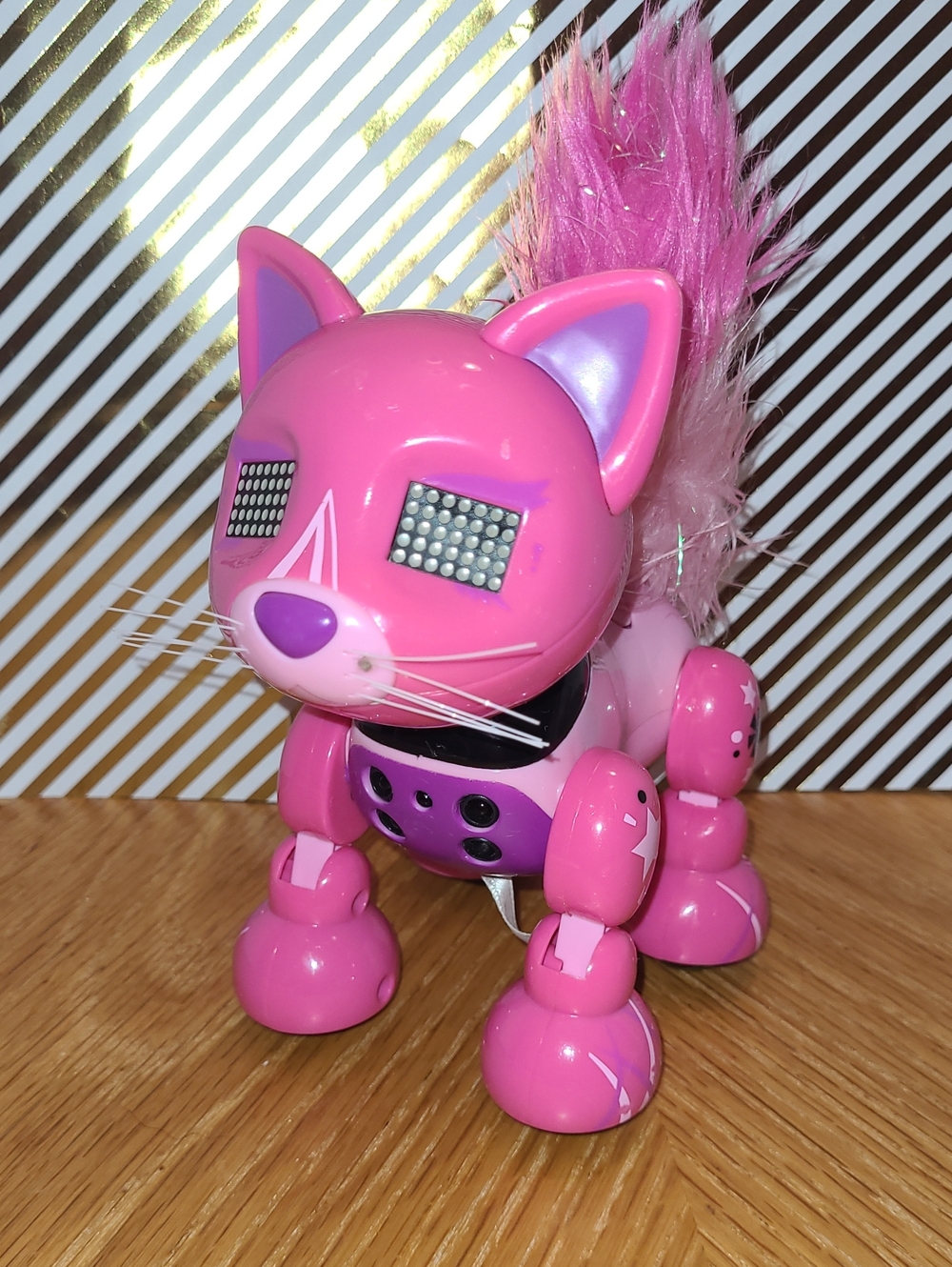 Zoomer Meowzies "Runway"Pink Interactive Robotic Cat Toy 2016
